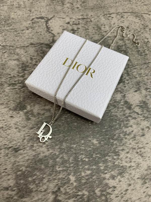 Dior Necklace 05lyr581